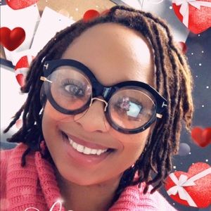 Meet your Posher, Lukeitta